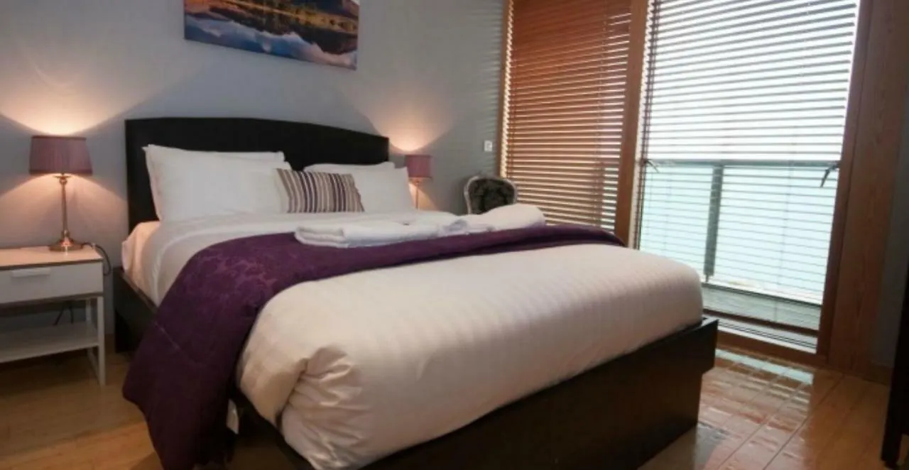Smithfield Aparthotel 0*, Dublin